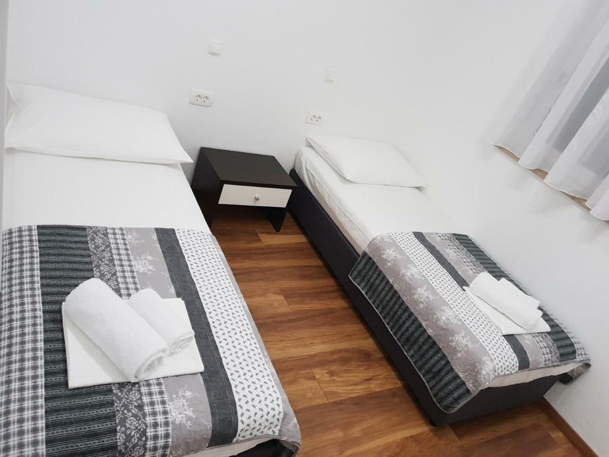 Apartmani Marija 巴什卡沃达 外观 照片